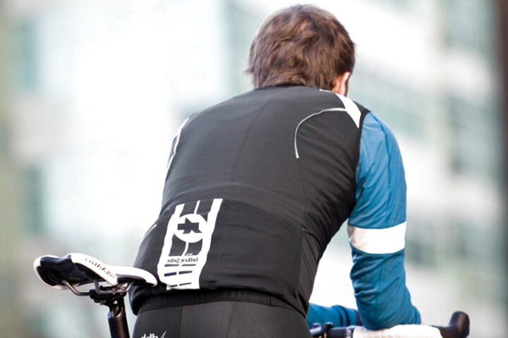 assos gilet sale