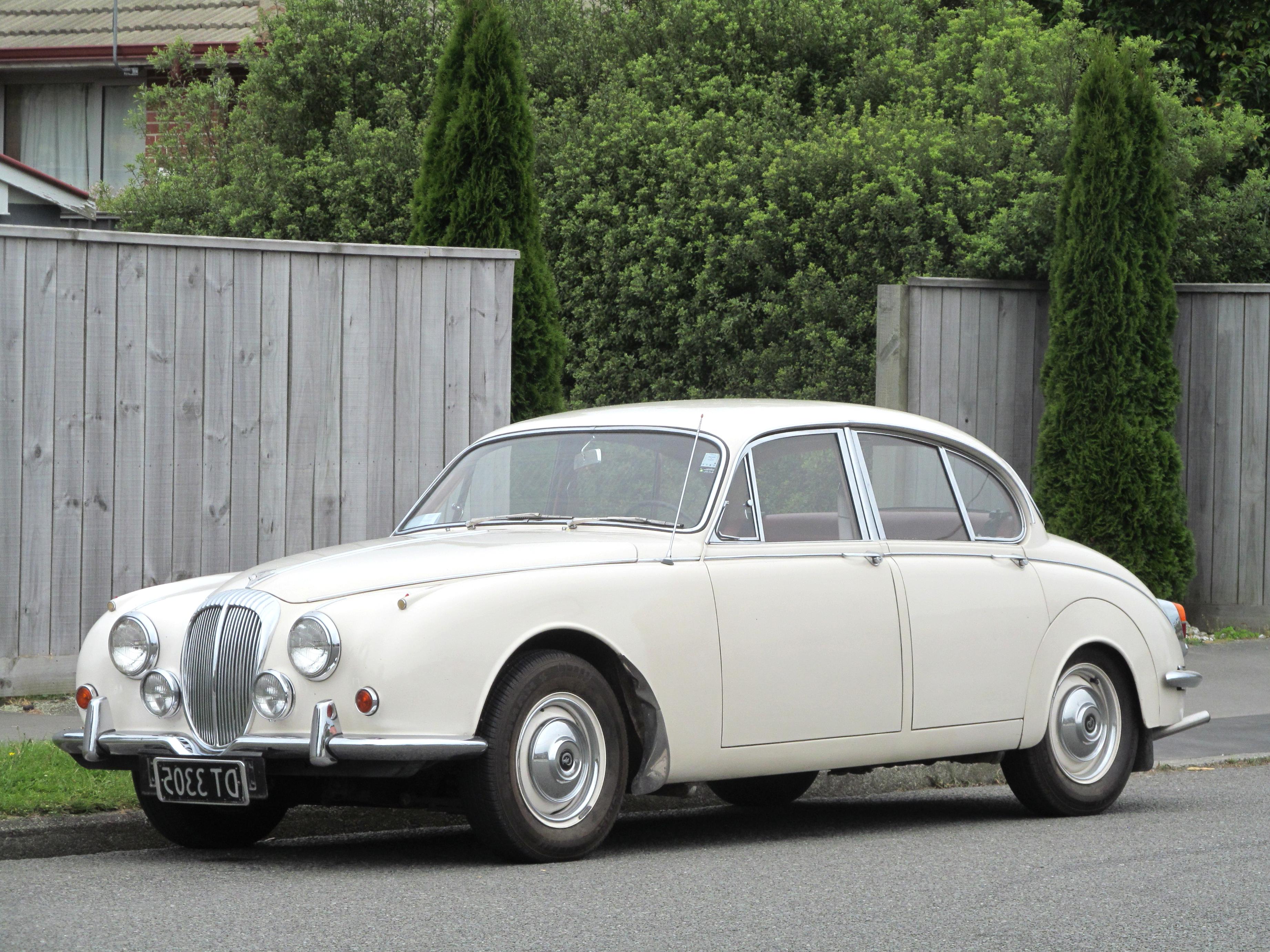 Daimler V8 250 for sale in UK | 63 used Daimler V8 250