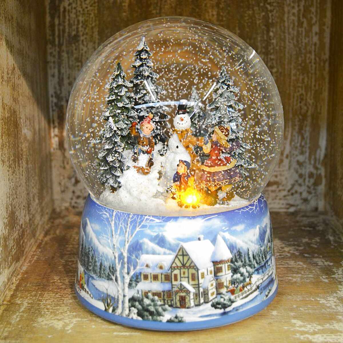 musical xmas snow globes
