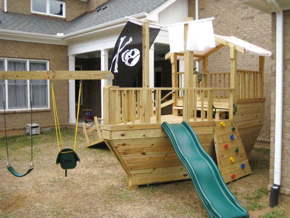 garden pirate ship playhouse
