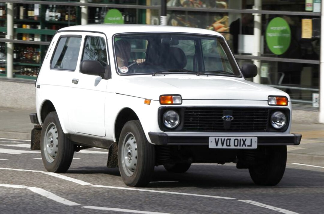 Lada niva cossack