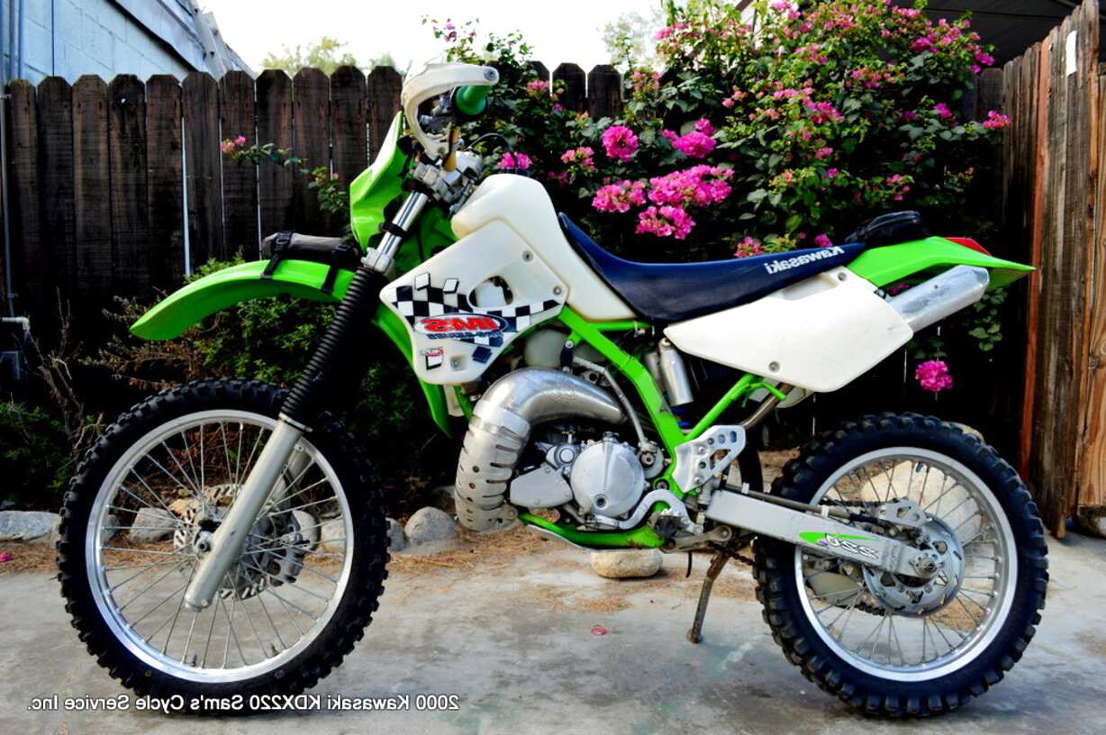 Kawasaki Kdx 220 for sale in UK | View 59 bargains