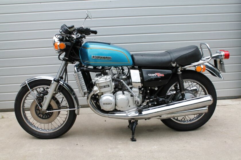 Suzuki gt 750