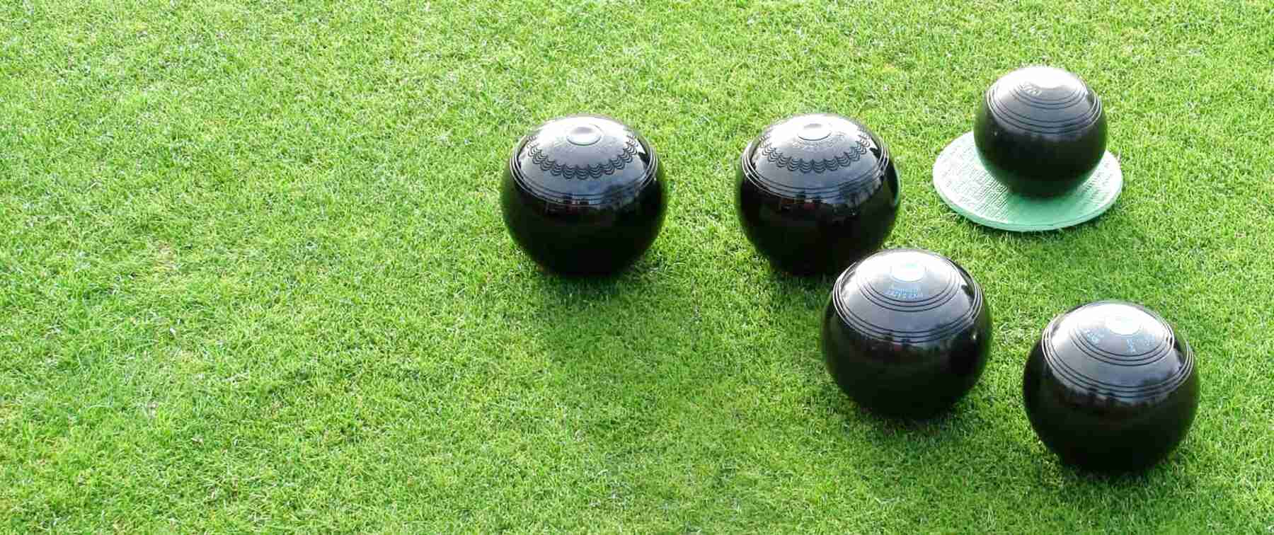 Stevens High Density NoSlip Black Crown Green Bowls Pair Bowling Balls