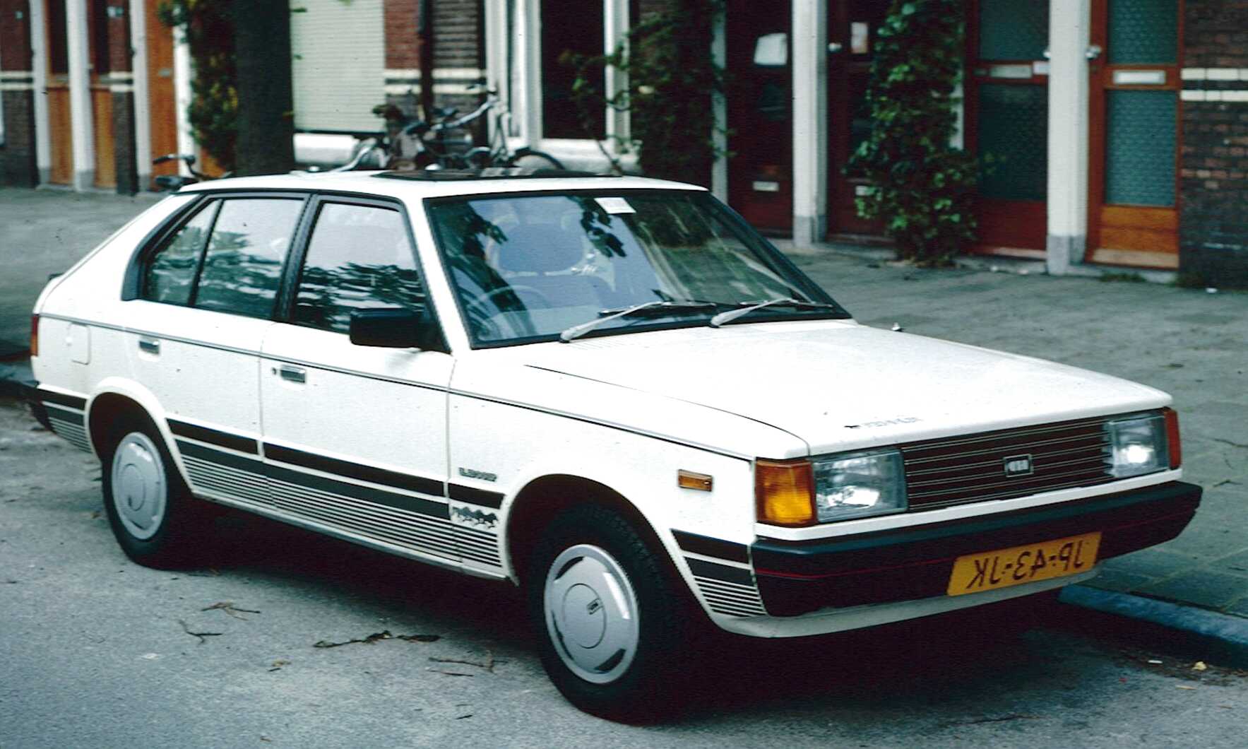 Hyundai pony 2