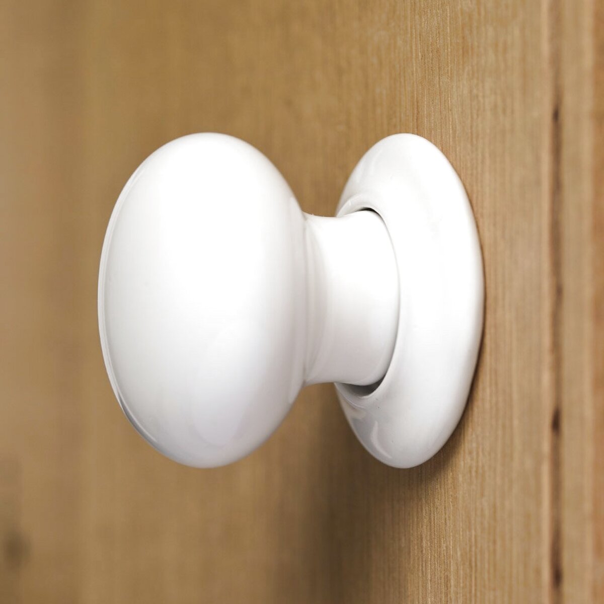 White Ceramic Door Knobs For Sale In UK View 42 Ads   Plain%2520White%2520ceramic%2520door%2520knobs%2520image1 White%2Bceramic%2Bdoor%2Bknobs 