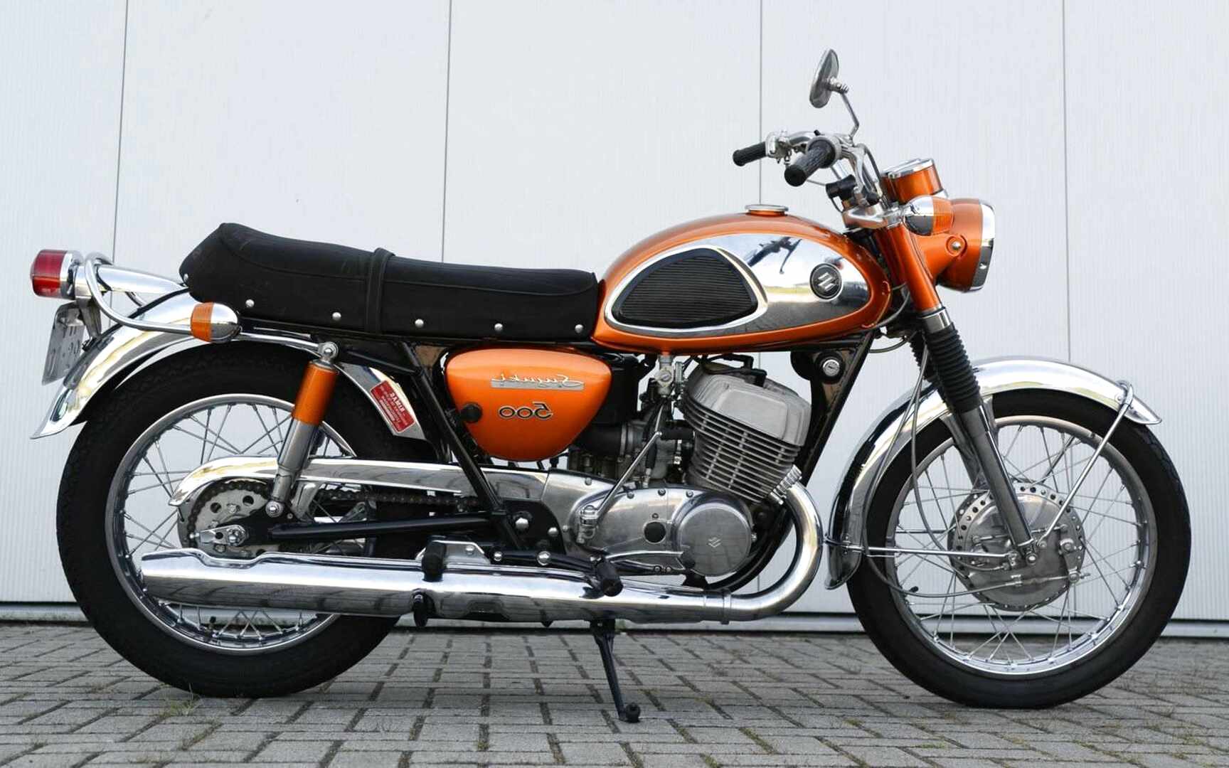 Suzuki t series