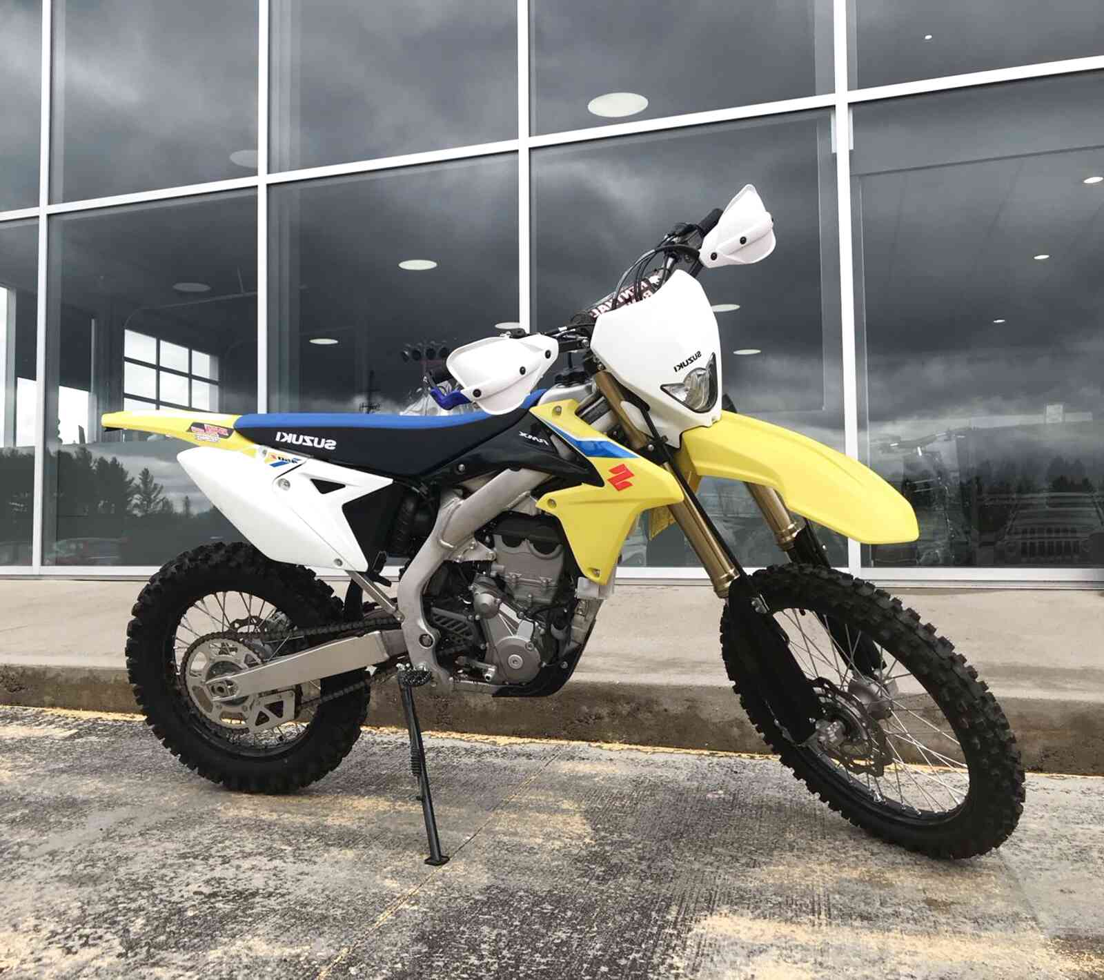 Suzuki rmx 450