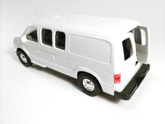 toy white vans