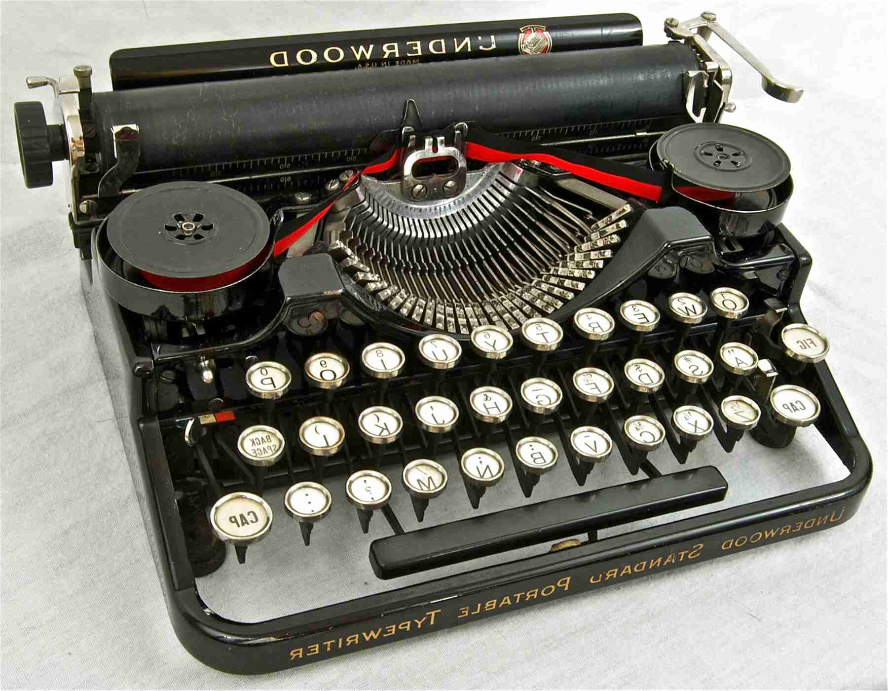 Underwood Portable Typewriter for sale in UK | 57 used Underwood ...