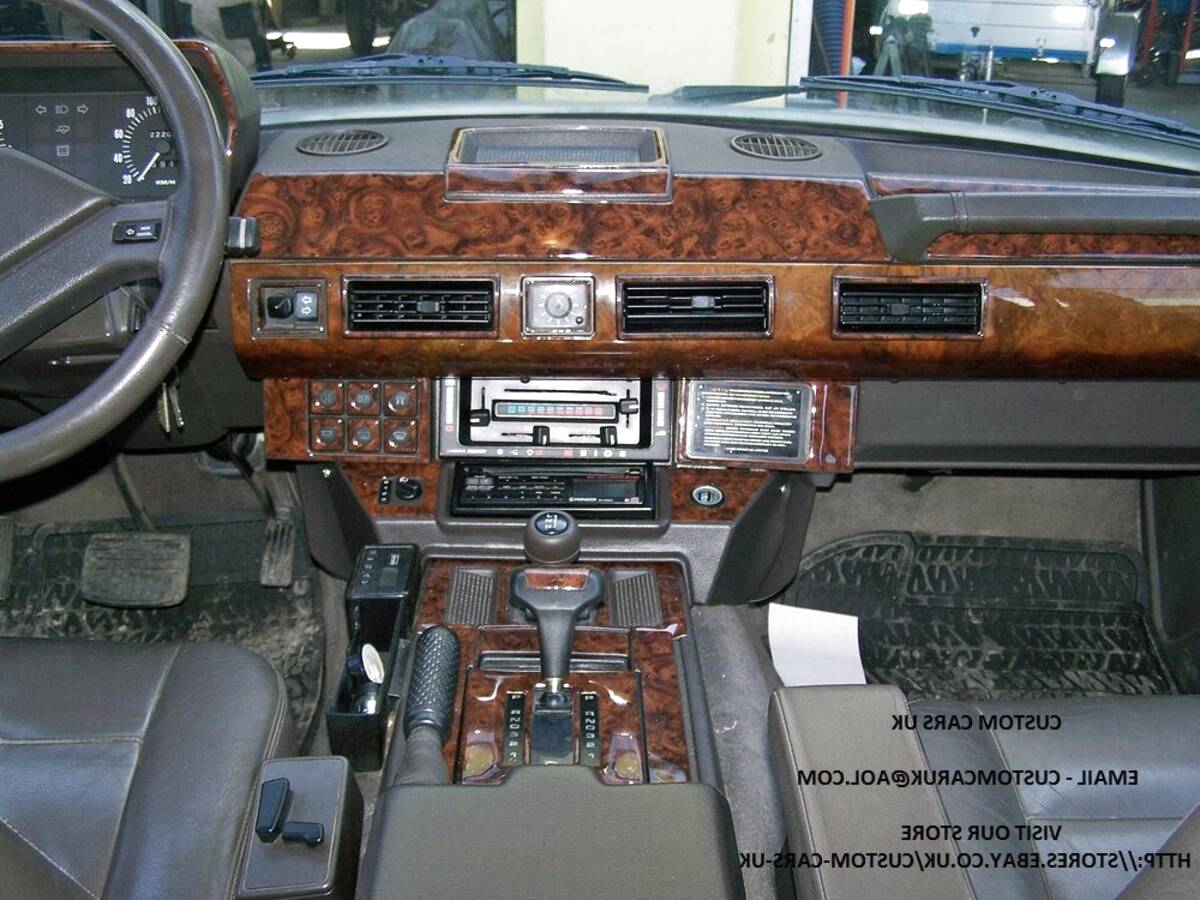 Range Rover Dashboard