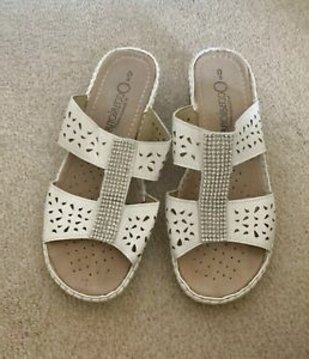 cushion walk sandals sale