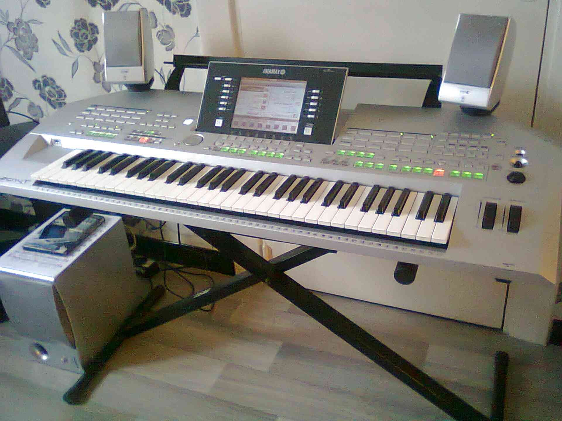 yamaha tyros 3 price